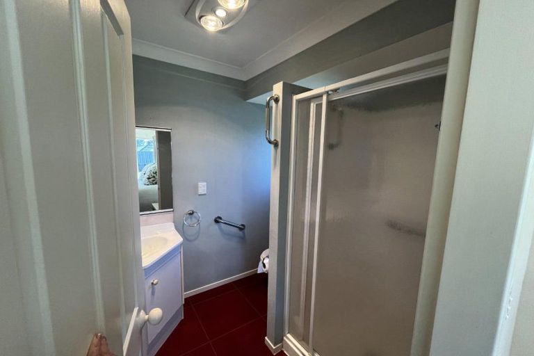 Photo of property in 384 Mangorei Road, Merrilands, New Plymouth, 4312