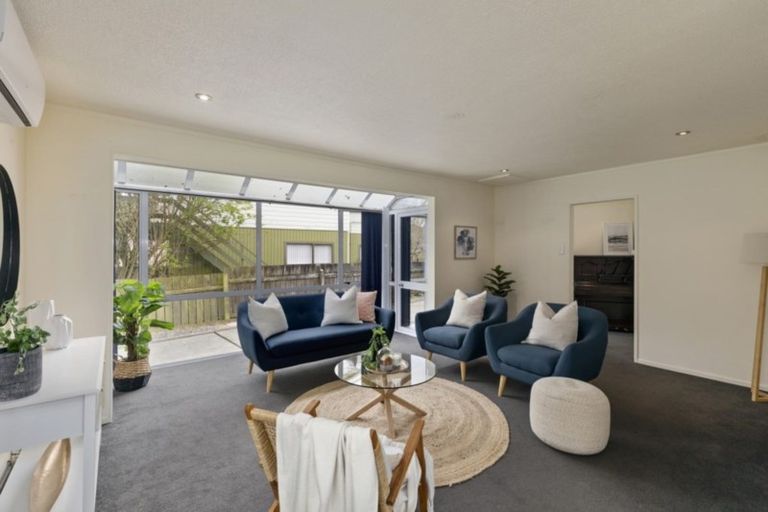 Photo of property in 7 Greenwich Grove, Stokes Valley, Lower Hutt, 5019