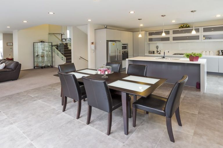 Photo of property in 12 Askerne Drive, Flat Bush, Auckland, 2016