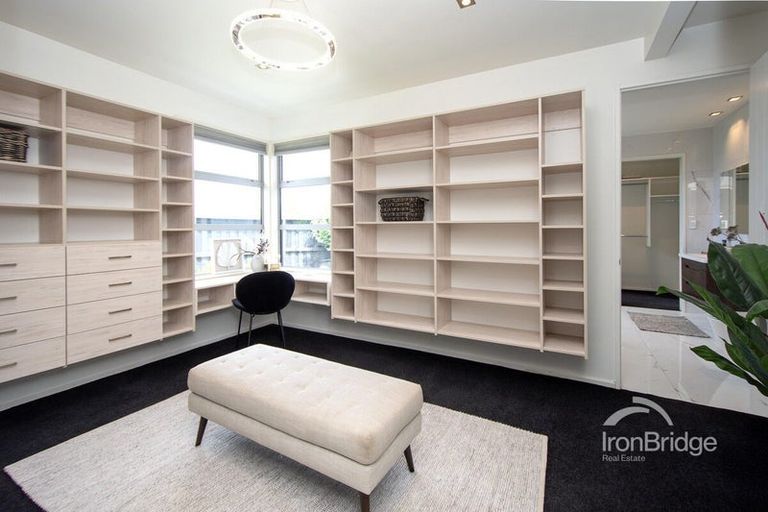 Photo of property in 14 Papaumu Green, Parklands, Christchurch, 8083