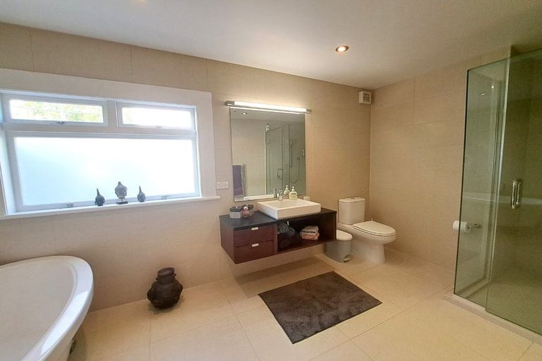 Photo of property in 23 Cowper Street, Devonport, Auckland, 0624