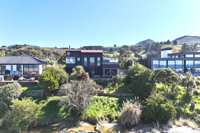 Photo of property in 815 Brighton Road, Ocean View, Dunedin, 9035