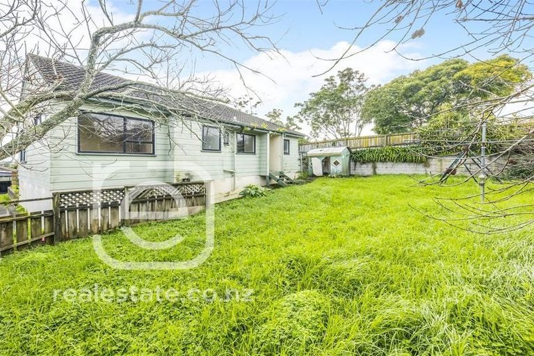Photo of property in 6 Rako Place, Manurewa, Auckland, 2102