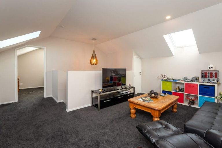 Photo of property in 41 Waterstock Way, Parklands, Christchurch, 8083