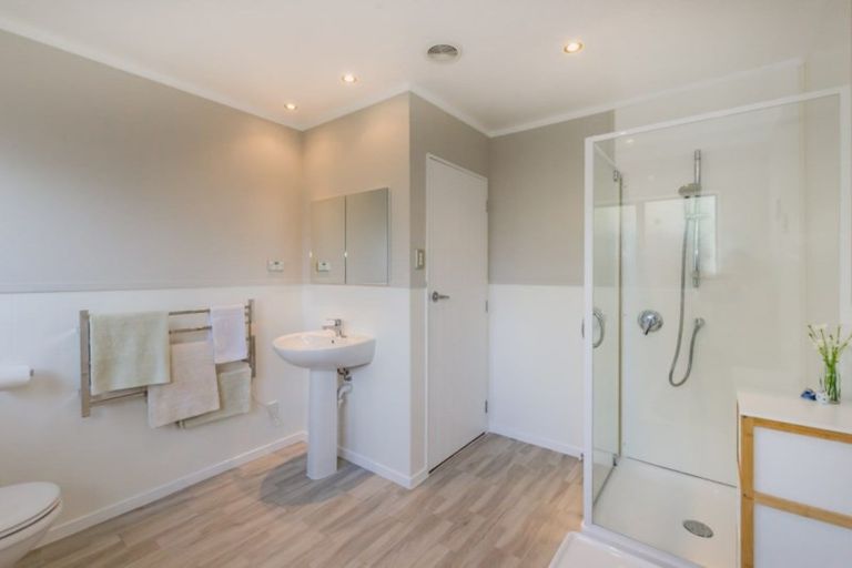 Photo of property in 67 Belvedere Avenue, Waikanae, 5036