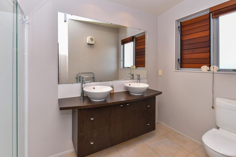 Photo of property in 39 Fergy Crescent, Wattle Downs, Auckland, 2103