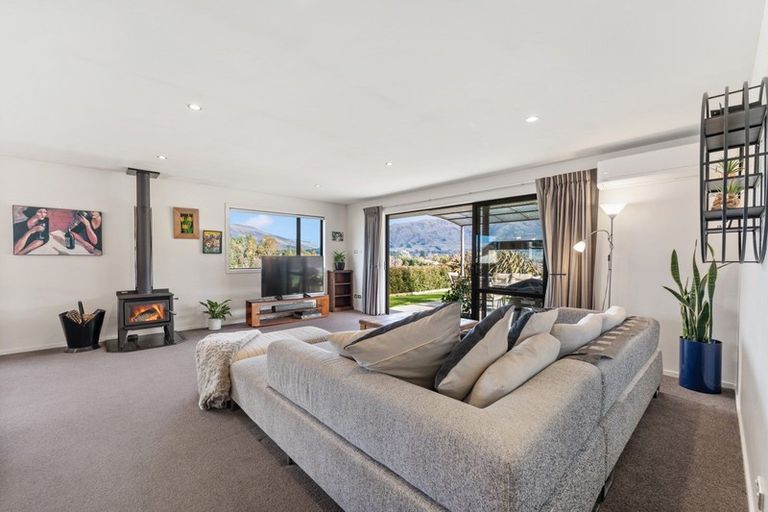 Photo of property in 20 Mount Iron Drive, Wanaka, 9305
