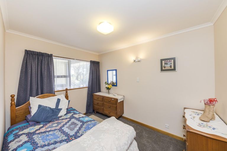Photo of property in 61 Turitea Road, Fitzherbert, Palmerston North, 4472