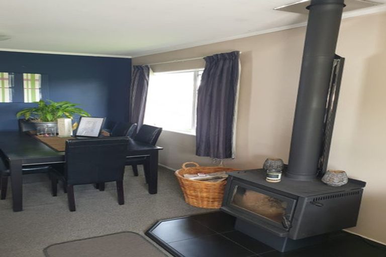 Photo of property in 1 Logan Street, Fairy Springs, Rotorua, 3015