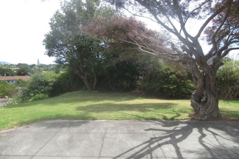 Photo of property in 21 Weggery Drive, Waikanae Beach, Waikanae, 5036