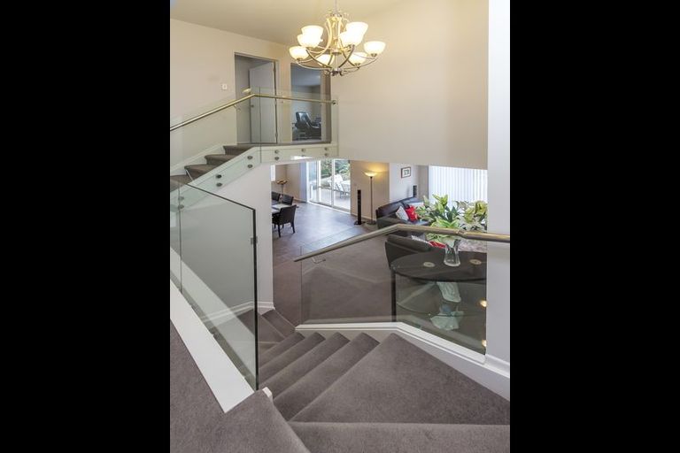 Photo of property in 12 Askerne Drive, Flat Bush, Auckland, 2016