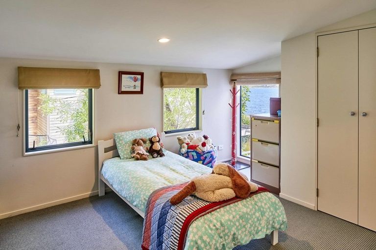 Photo of property in 30 Moana Road, Plimmerton, Porirua, 5026