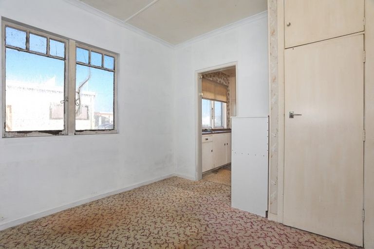 Photo of property in 23 Ross Street, Marton, 4710