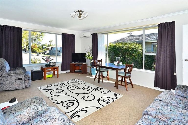 Photo of property in 2/28 Strathfield Avenue, Dallington, Christchurch, 8061