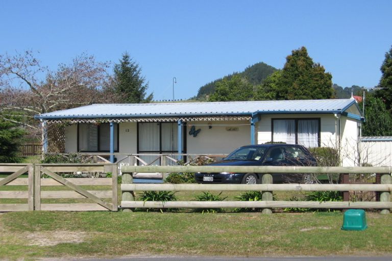 Photo of property in 13 Hardy Place, Cooks Beach, Whitianga, 3591