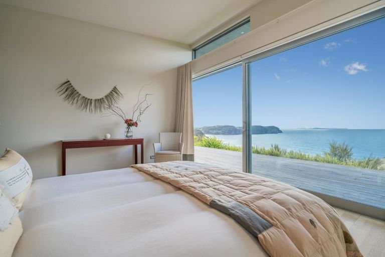 Photo of property in 28 Radar Road, Hot Water Beach, Whitianga, 3591