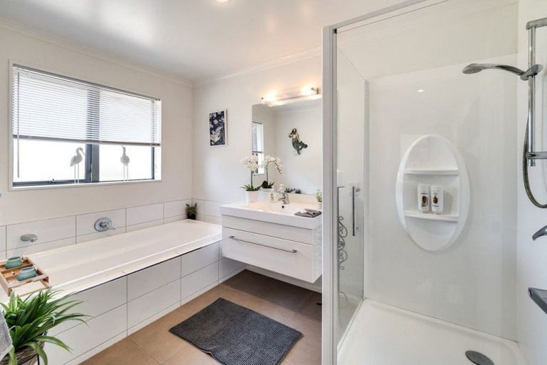 Photo of property in 187 Belfast Road, Belfast, Christchurch, 8051