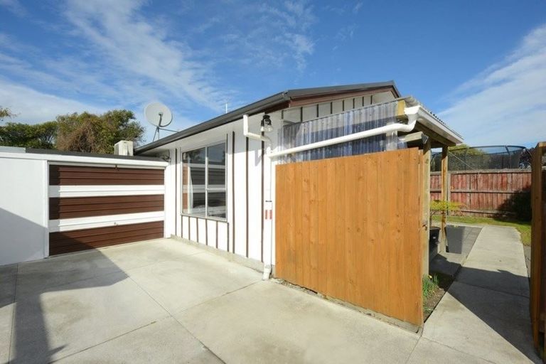 Photo of property in 2/63a Fleming Street, North New Brighton, Christchurch, 8083