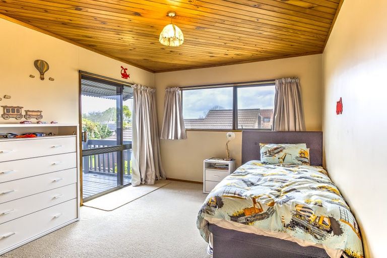 Photo of property in 14 Cooper Place, Chedworth, Hamilton, 3210