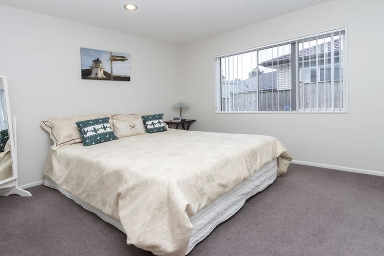 Photo of property in 12 Askerne Drive, Flat Bush, Auckland, 2016