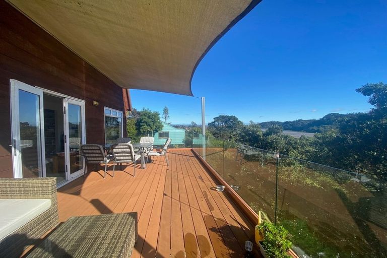 Photo of property in 55 Pemberton Avenue, Bayview, Auckland, 0629