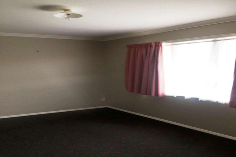Photo of property in 3/5 Ruahine Street, Trentham, Upper Hutt, 5018