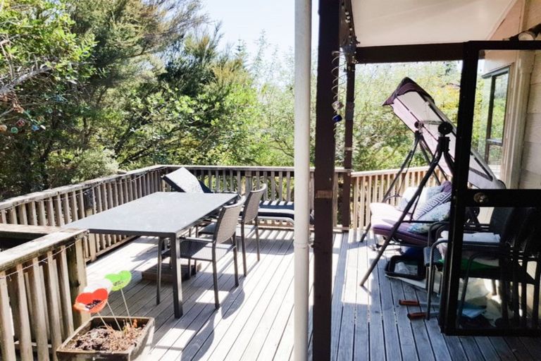 Photo of property in 2/110 Lynn Road, Bayview, Auckland, 0629