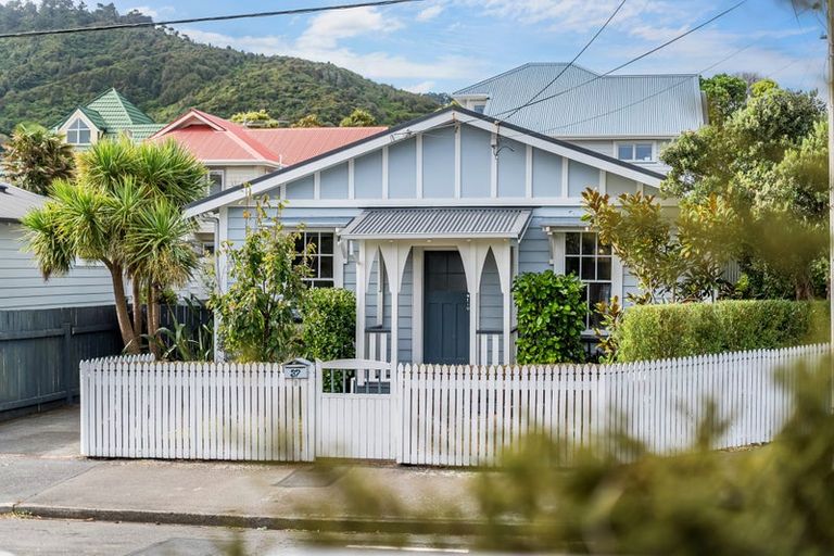 Photo of property in 37 Tarikaka Street, Ngaio, Wellington, 6035