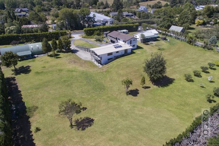 Photo of property in 144 Taupaki Road, Taupaki, Henderson, 0782