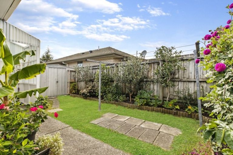 Photo of property in 2/7 Willerton Avenue, New Lynn, Auckland, 0600