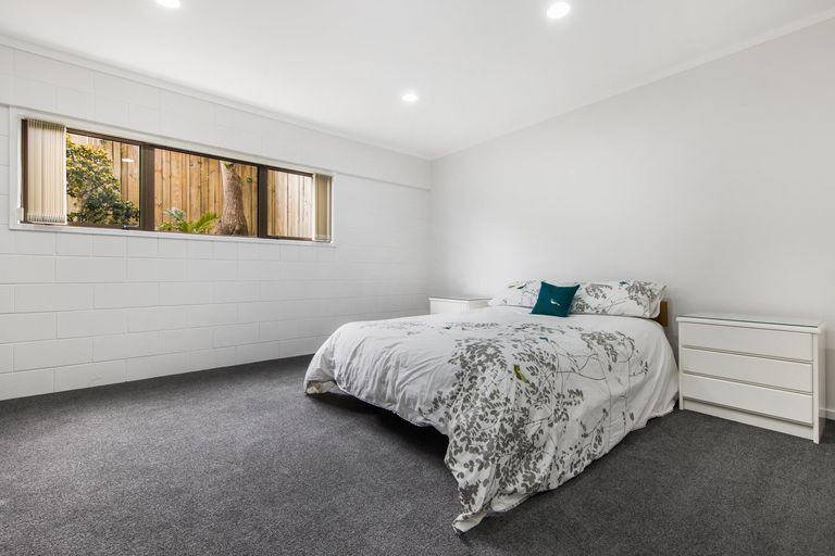 Photo of property in 21 St Annes Crescent, Wattle Downs, Auckland, 2103