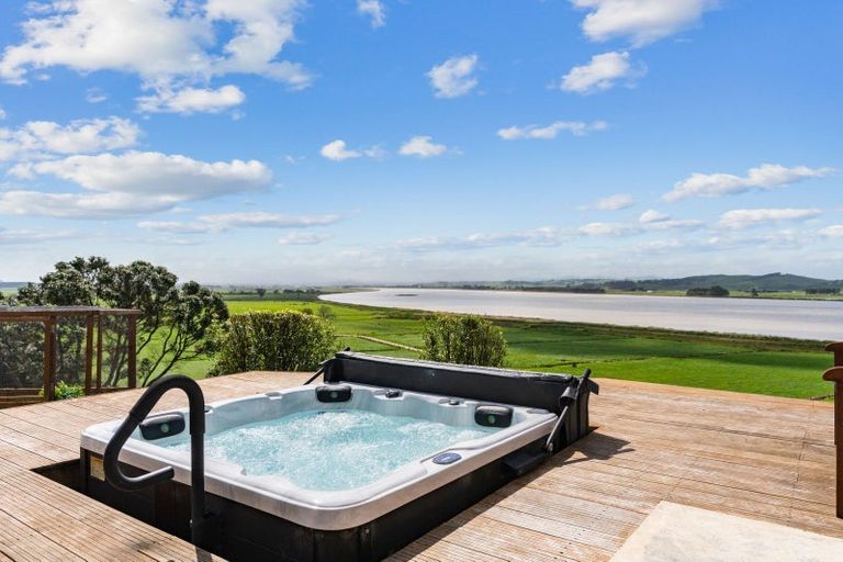 Photo of property in 87 Norton Street, Te Kopuru, 0391