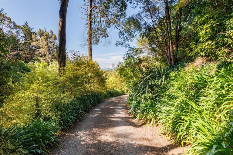 Photo of property in 296 Aokautere Drive, Aokautere, Palmerston North, 4471