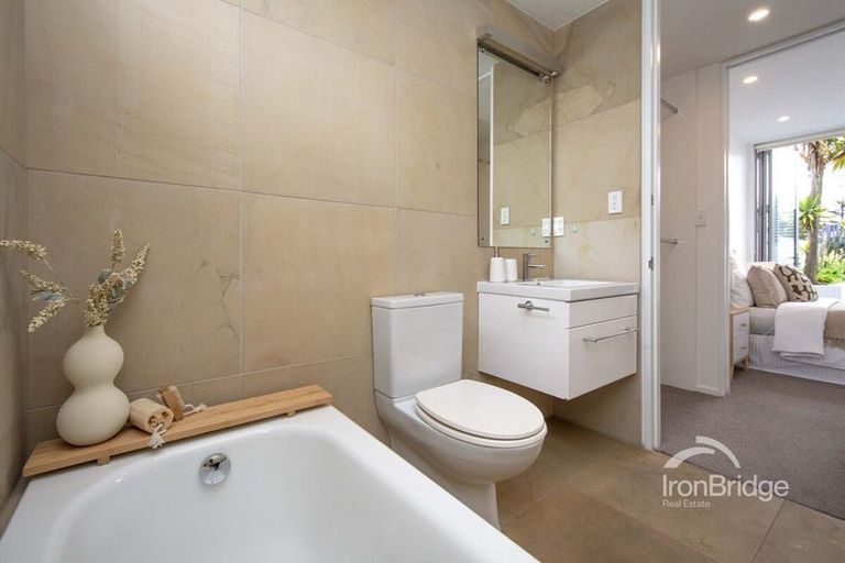 Photo of property in 1/22 Esplanade, Sumner, Christchurch, 8081