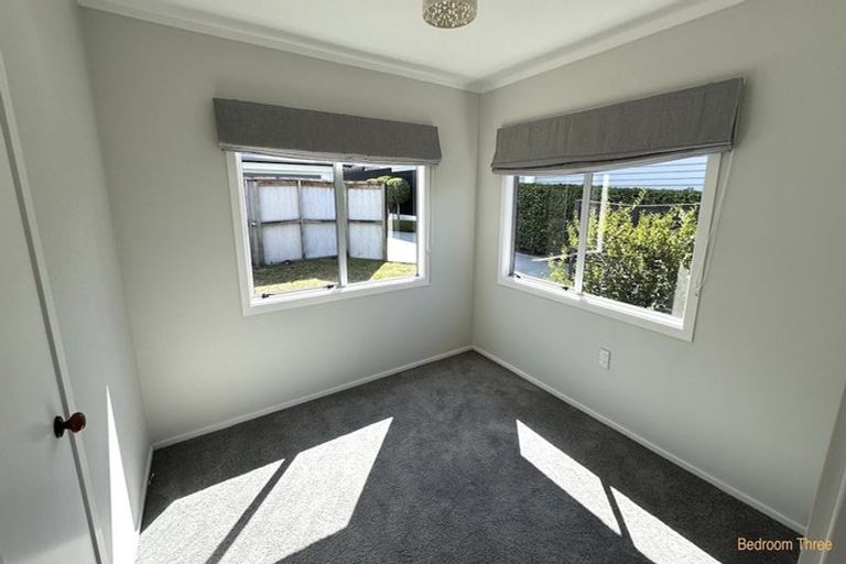 Photo of property in 2/12 Isobel Street, Acacia Bay, Taupo, 3330