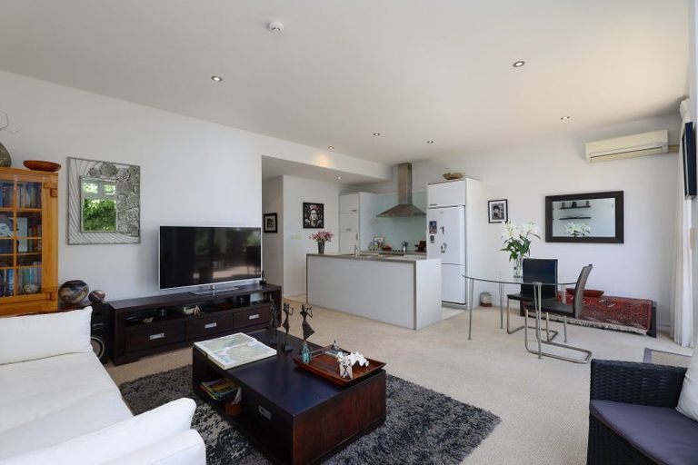 Photo of property in 2/39 Trafalgar Street, The Wood, Nelson, 7010