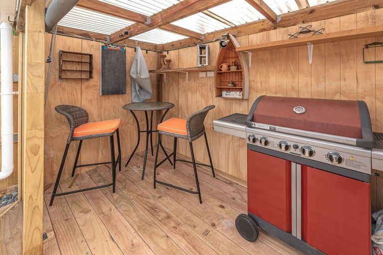 Photo of property in 29 Laird Street, Castlecliff, Whanganui, 4501