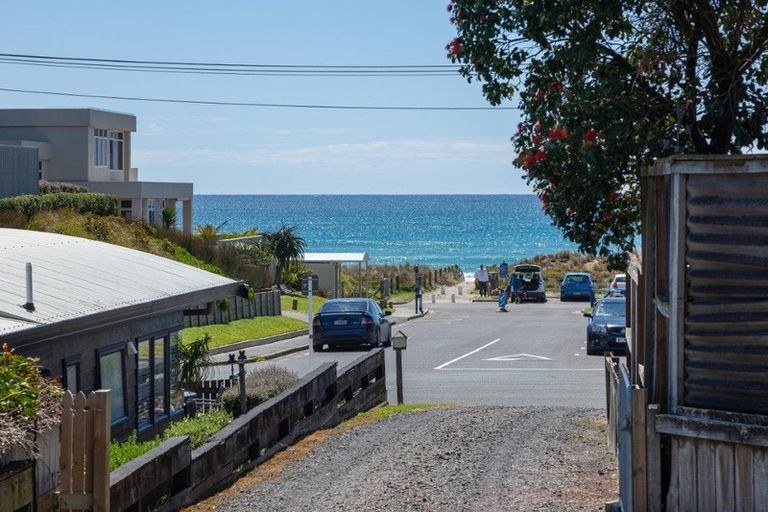 Photo of property in 398b Oceanbeach Road, Mount Maunganui, 3116