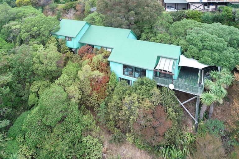 Photo of property in 11 Osmond Lane, Mount Pleasant, Christchurch, 8081