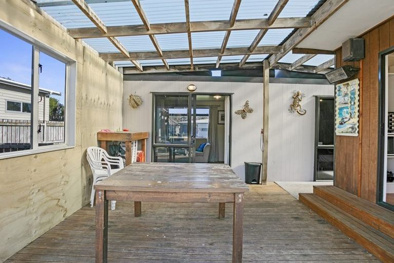 Photo of property in 9 Reo Crescent, Waihi Beach, 3611