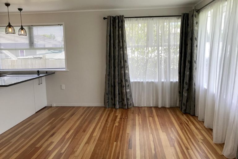 Photo of property in 50 Aarts Avenue, Manurewa, Auckland, 2102
