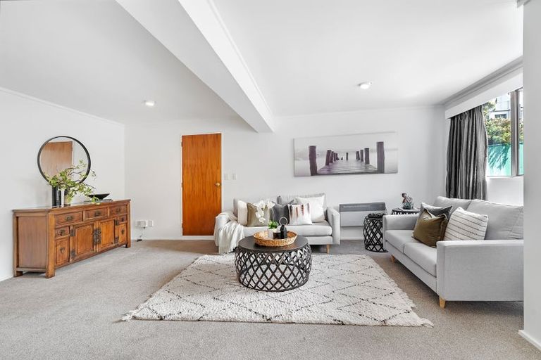 Photo of property in 33 Hindmarsh Street, Johnsonville, Wellington, 6037