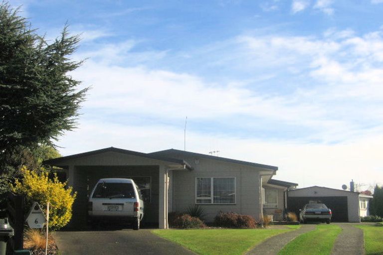 Photo of property in 6 Ajax Place, Highbury, Palmerston North, 4412