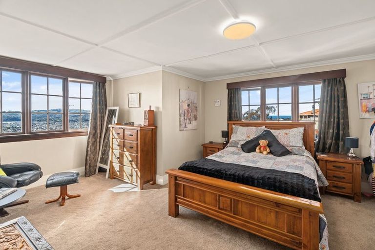 Photo of property in 24 Bangor Terrace, Kew, Dunedin, 9012