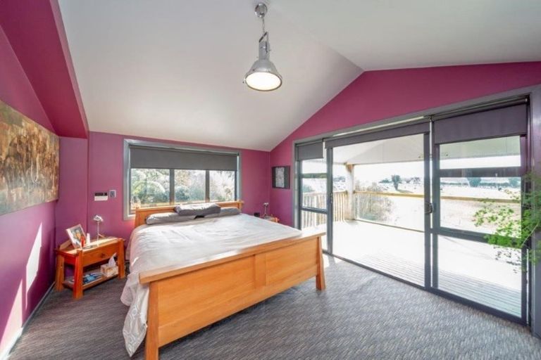 Photo of property in 2 High Road, Hawera, 4610