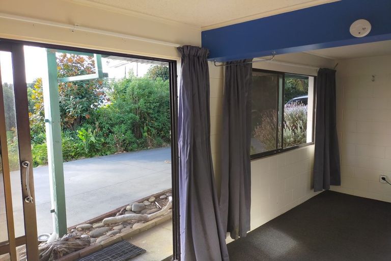 Photo of property in 30 Dixon Street, Oakura, 4314