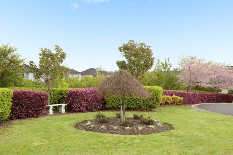 Photo of property in 6 Bridgewater Way, Pyes Pa, Tauranga, 3112