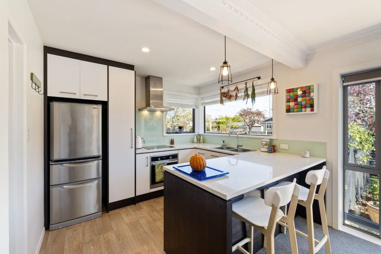 Photo of property in 2/30 Konini Street, Riccarton, Christchurch, 8041