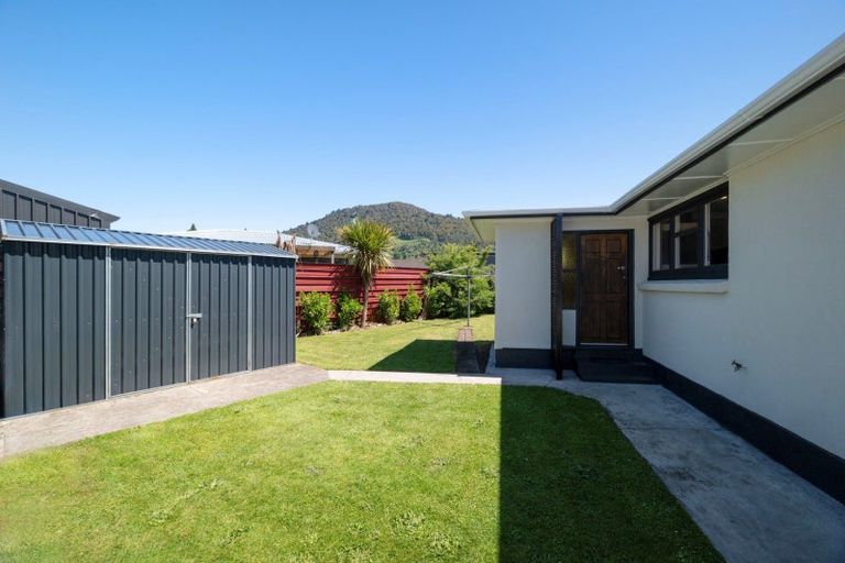 Photo of property in 2 Roosevelt Road, Western Heights, Rotorua, 3015