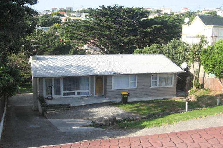 Photo of property in 40 Whanake Street, Titahi Bay, Porirua, 5022
